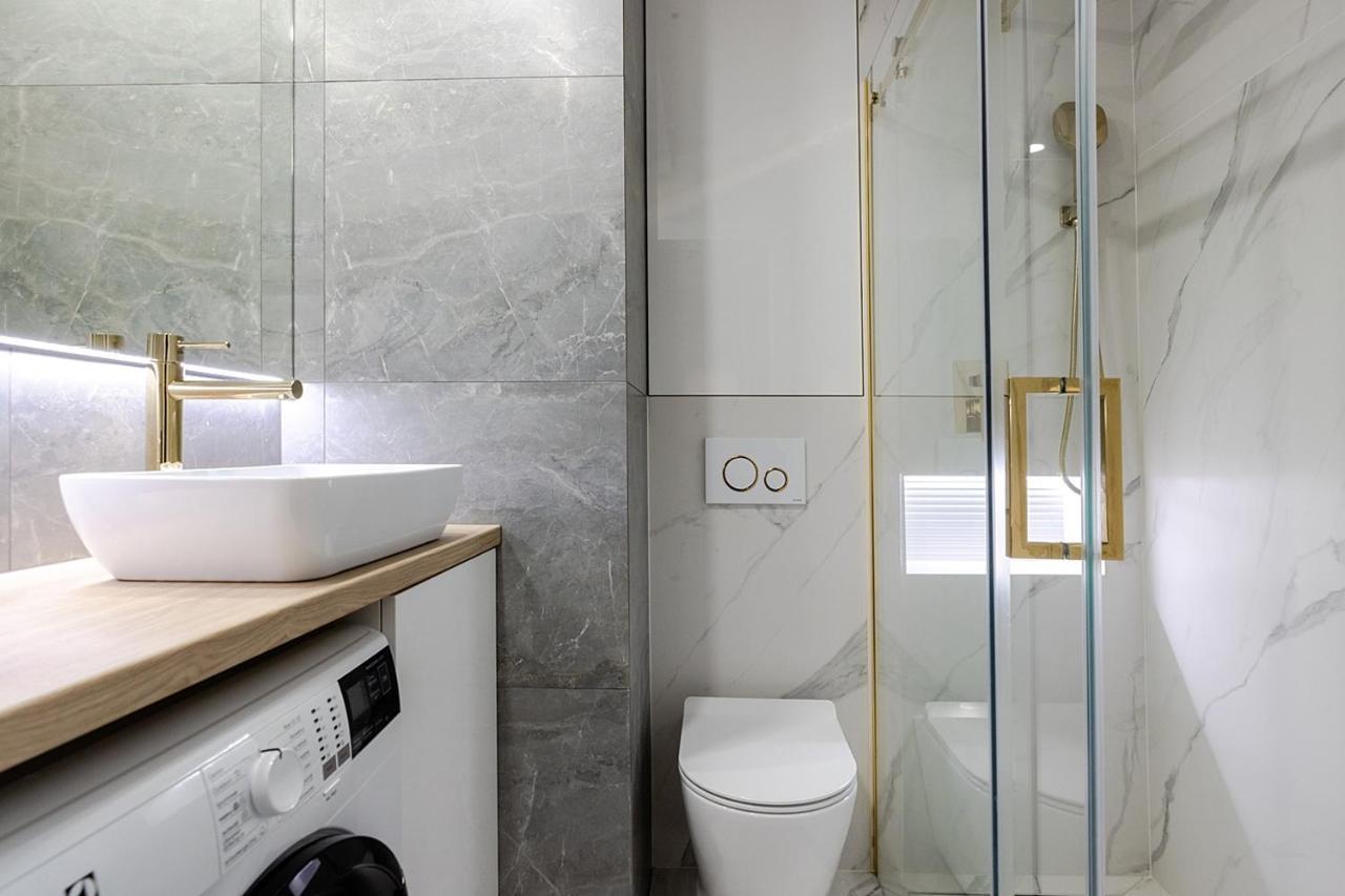 Apartment Wola, Wi-Fi, Smart Lock, Air Condition Varsavia Esterno foto