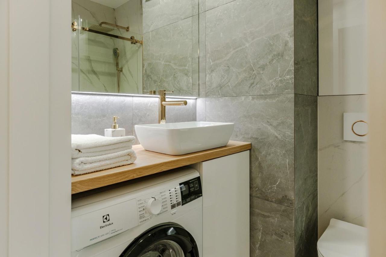 Apartment Wola, Wi-Fi, Smart Lock, Air Condition Varsavia Esterno foto