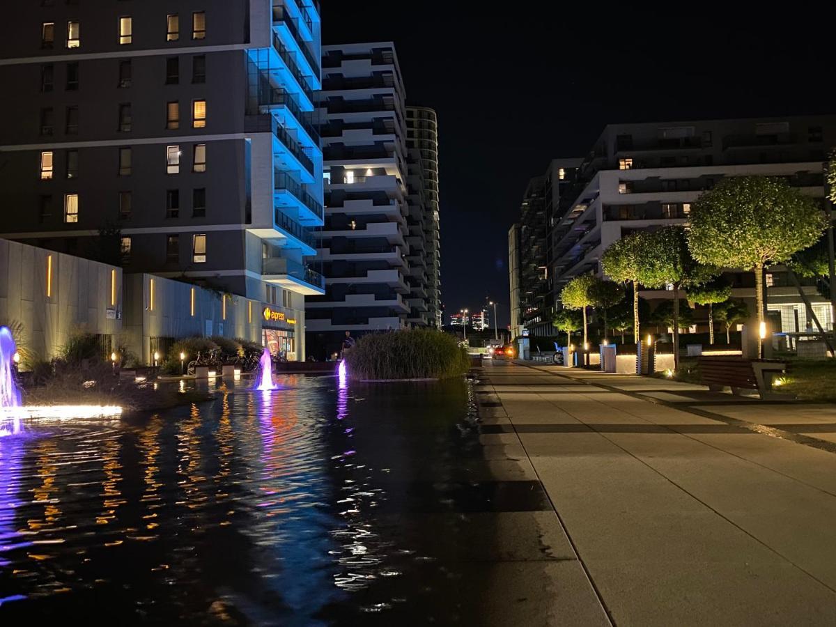 Apartment Wola, Wi-Fi, Smart Lock, Air Condition Varsavia Esterno foto