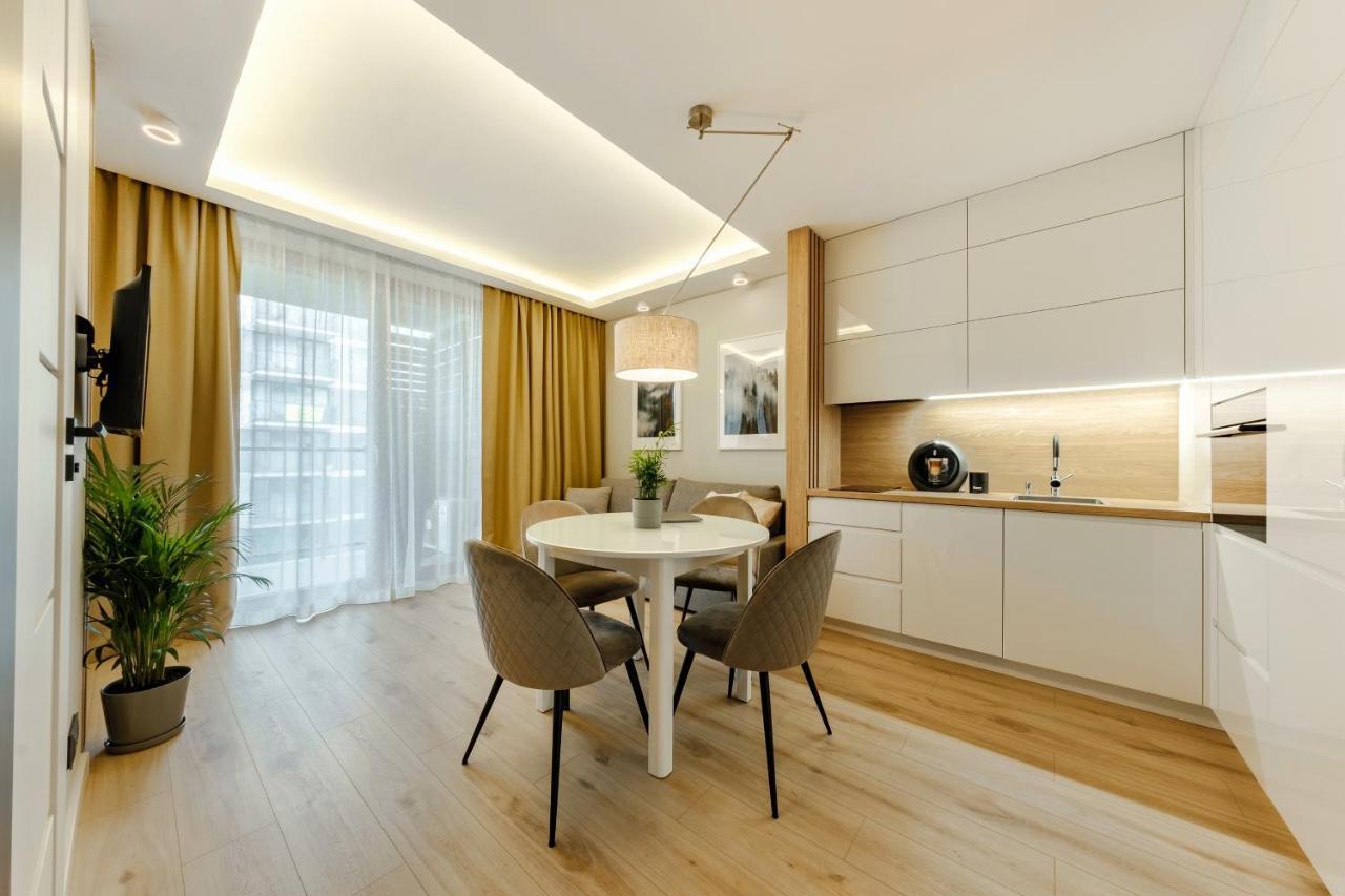 Apartment Wola, Wi-Fi, Smart Lock, Air Condition Varsavia Esterno foto